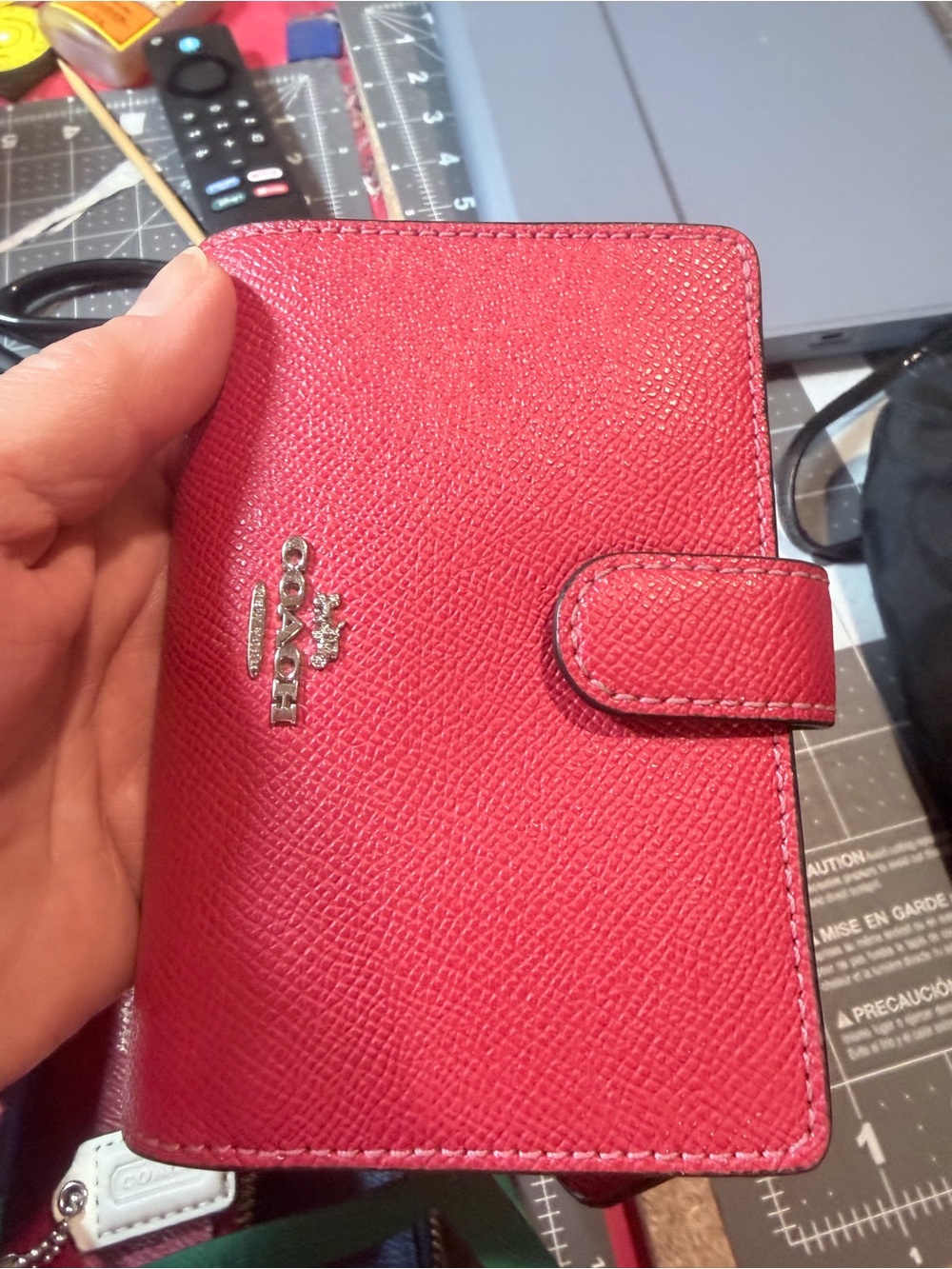 Coach bundle of 8 wallets. Please see pics. 2 are NWT 5 great condition 1 used - Picture 5 of 9